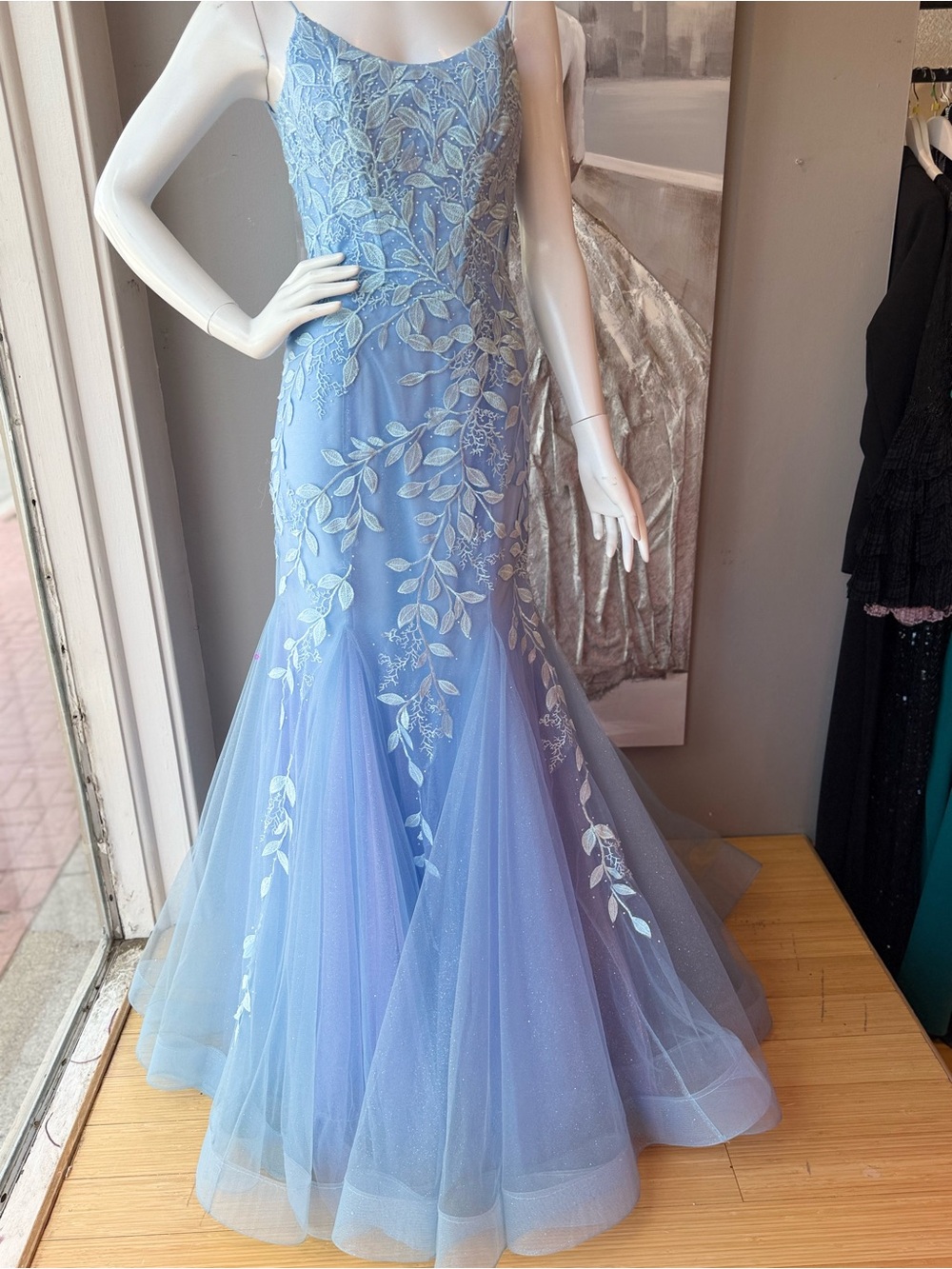 Blue Backless Floral Appliqué Mermaid Dress